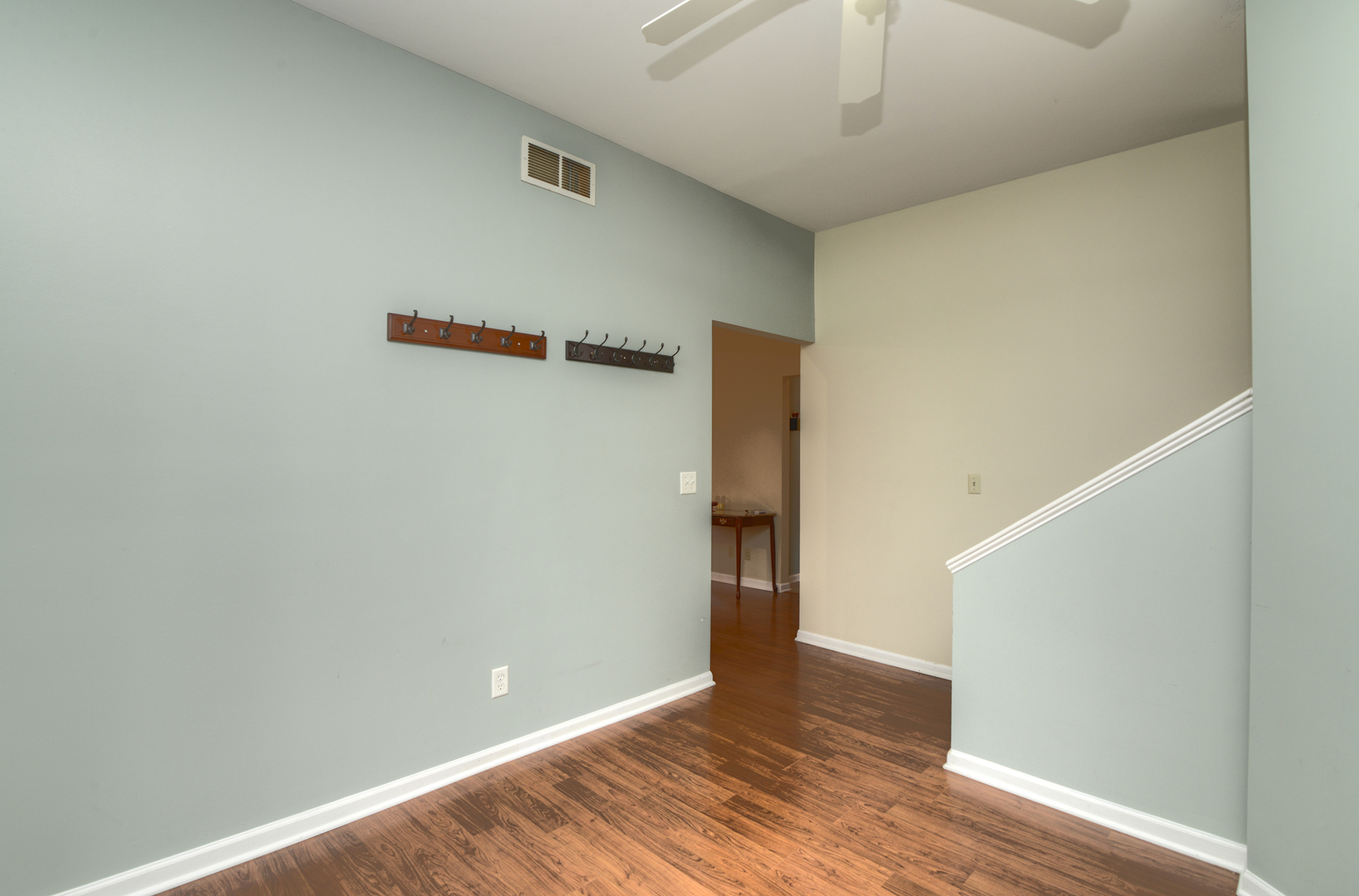 323 South Broadway Avenue Aurora IL 60505