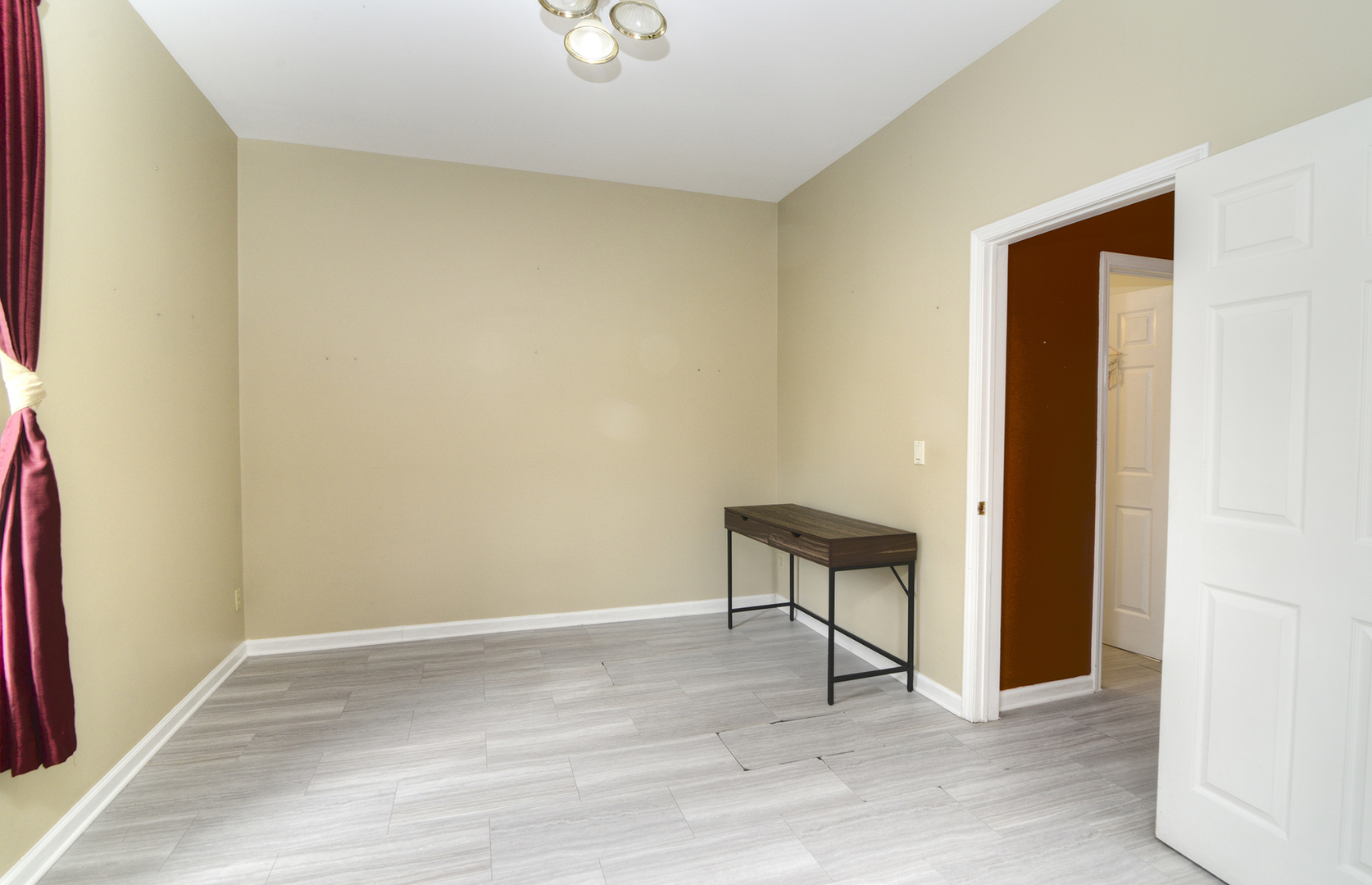 323 South Broadway Avenue Aurora IL 60505