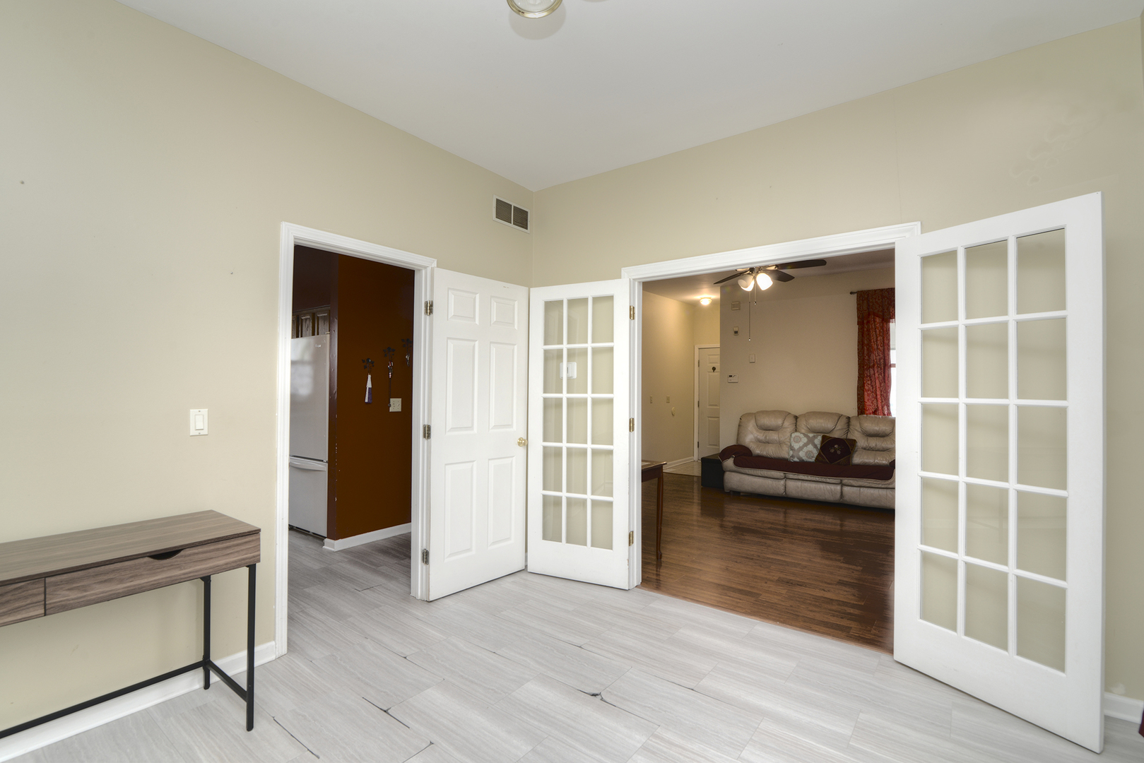 323 South Broadway Avenue Aurora IL 60505