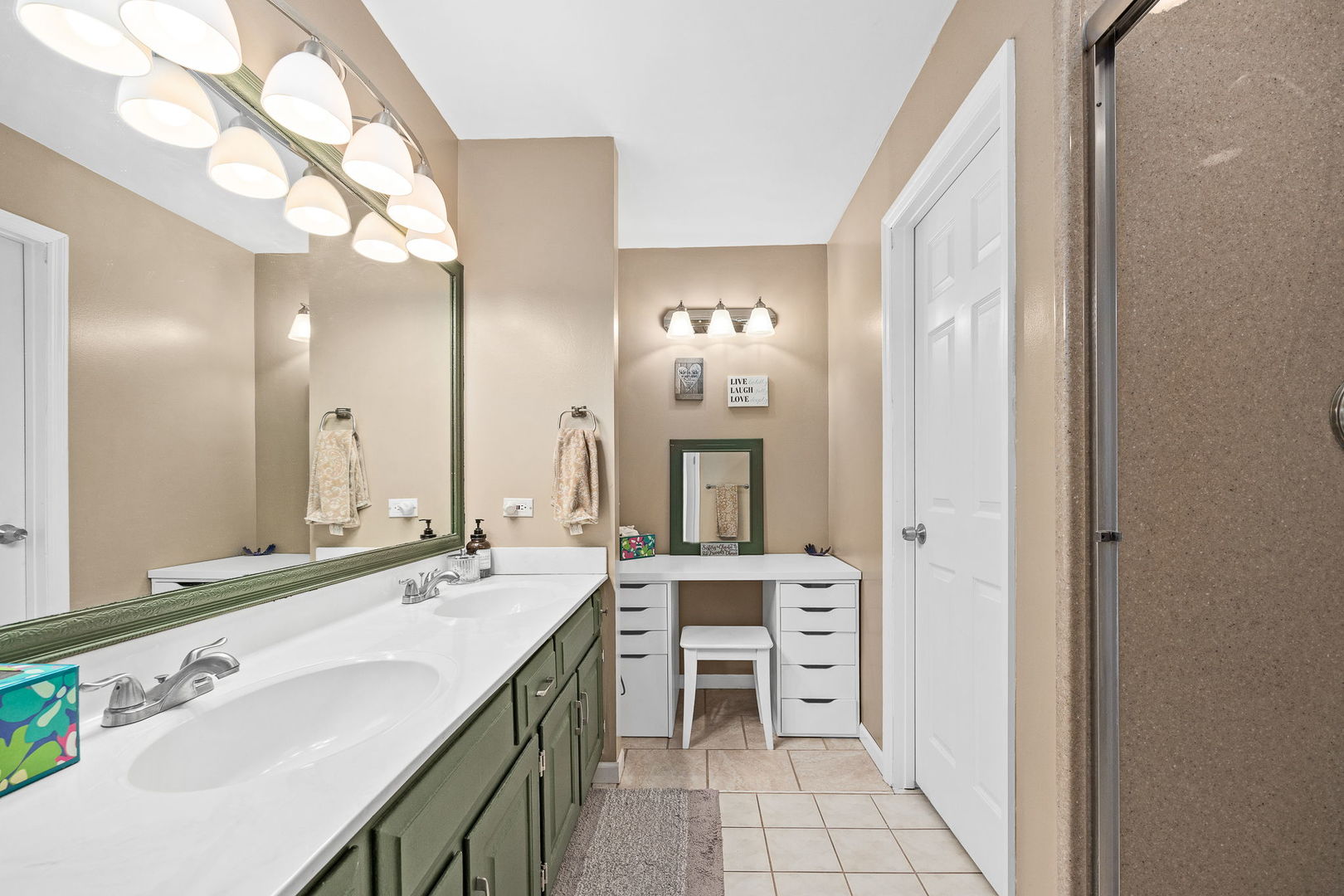 5018 Vernon Park Place Lisle IL 60532