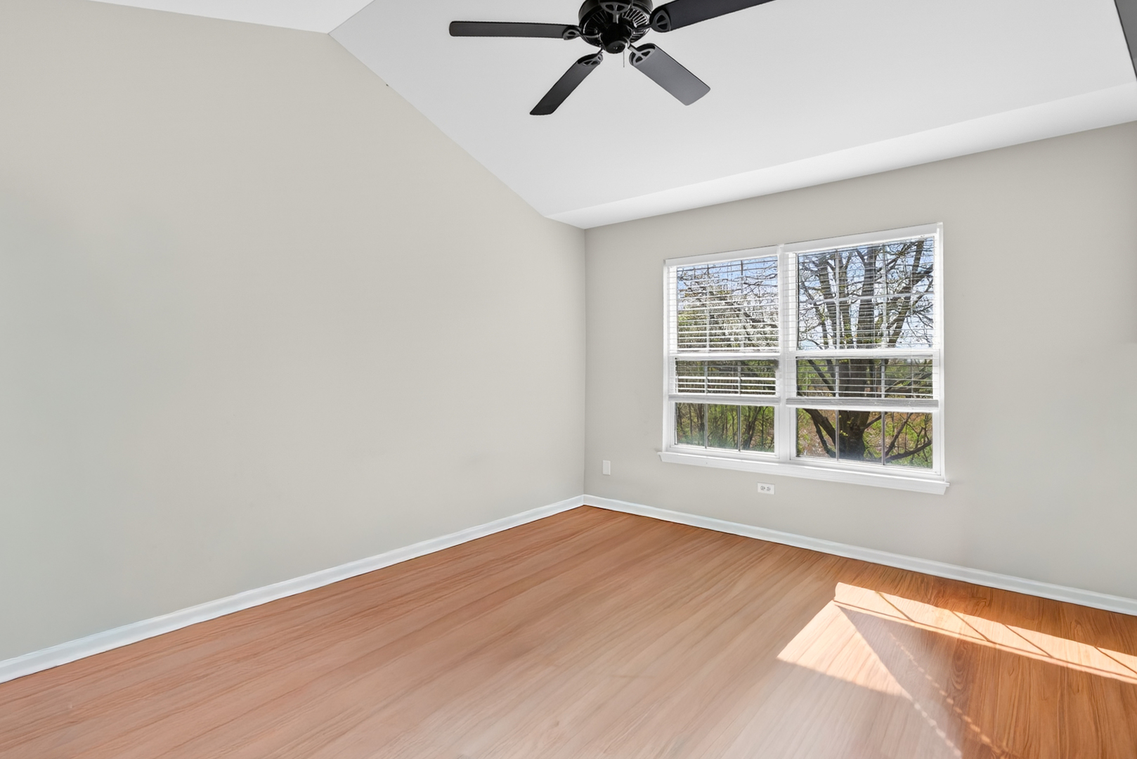 1760 Nature Court Schaumburg IL 60193