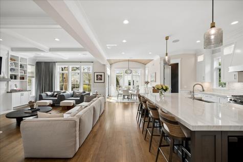 1121 Forest Avenue Wilmette IL 60091