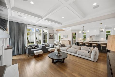 1121 Forest Avenue Wilmette IL 60091