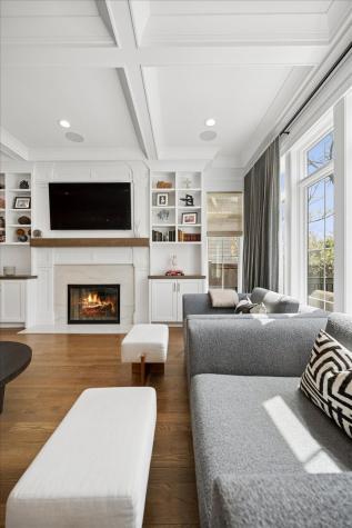 1121 Forest Avenue Wilmette IL 60091