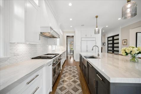 1121 Forest Avenue Wilmette IL 60091
