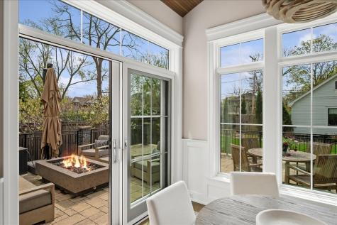 1121 Forest Avenue Wilmette IL 60091