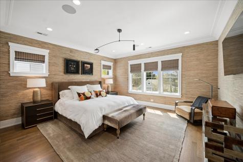 1121 Forest Avenue Wilmette IL 60091