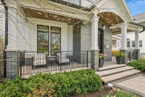 1121 Forest Avenue Wilmette IL 60091