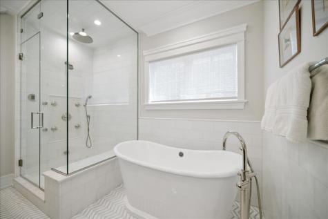 1121 Forest Avenue Wilmette IL 60091