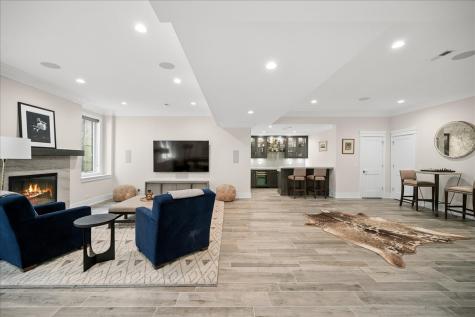1121 Forest Avenue Wilmette IL 60091
