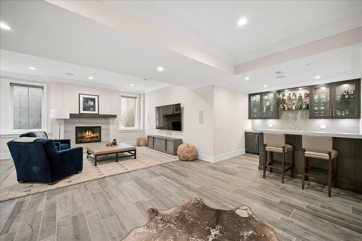 1121 Forest Avenue Wilmette IL 60091