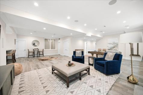1121 Forest Avenue Wilmette IL 60091
