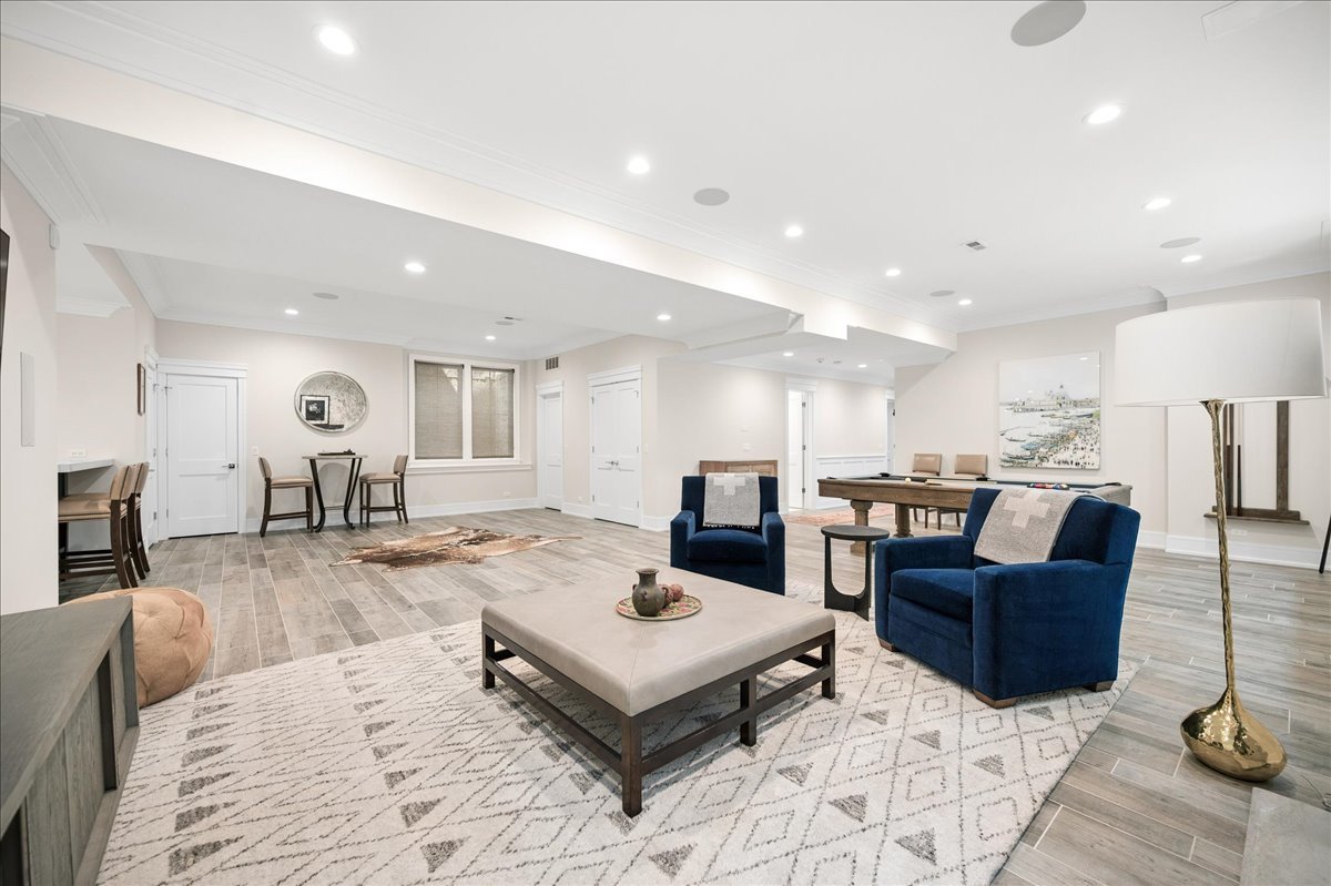 1121 Forest Avenue Wilmette IL 60091