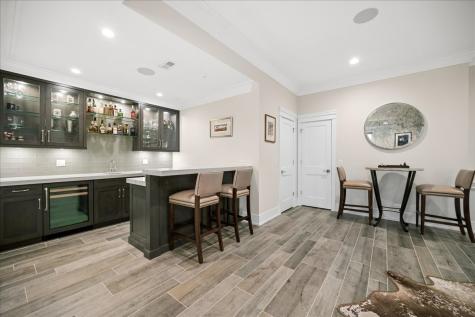 1121 Forest Avenue Wilmette IL 60091