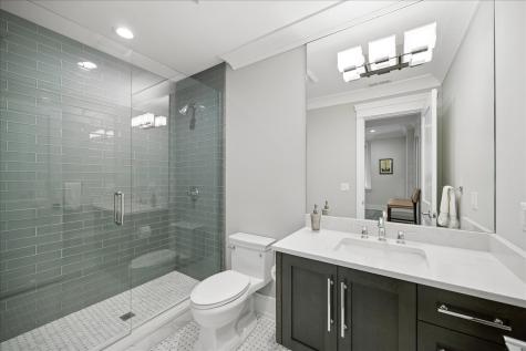 1121 Forest Avenue Wilmette IL 60091