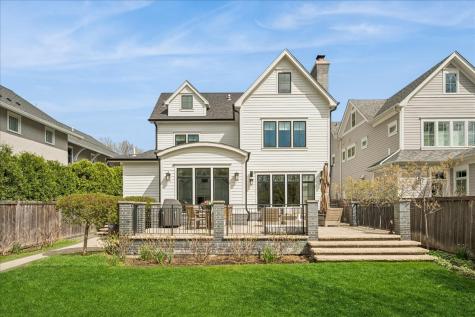1121 Forest Avenue Wilmette IL 60091