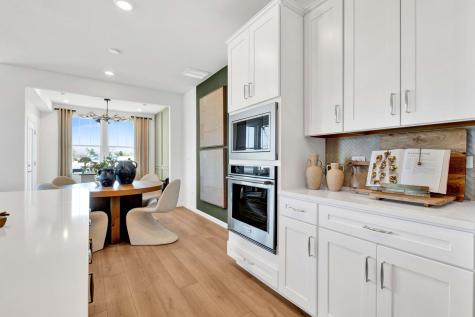 65 Weirich Way Batavia IL 60510