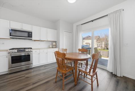 510 Golden Valley Lane Algonquin IL 60102