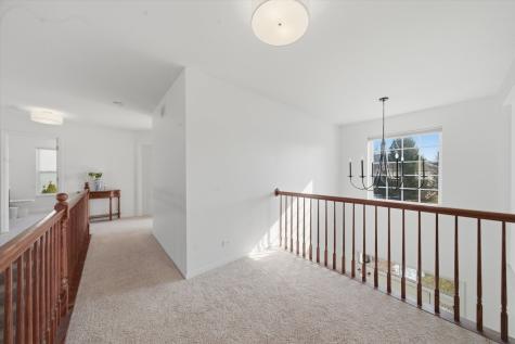 510 Golden Valley Lane Algonquin IL 60102