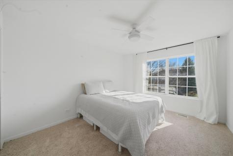 510 Golden Valley Lane Algonquin IL 60102