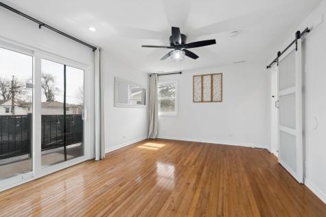 10547 South Troy Street Chicago IL 60655