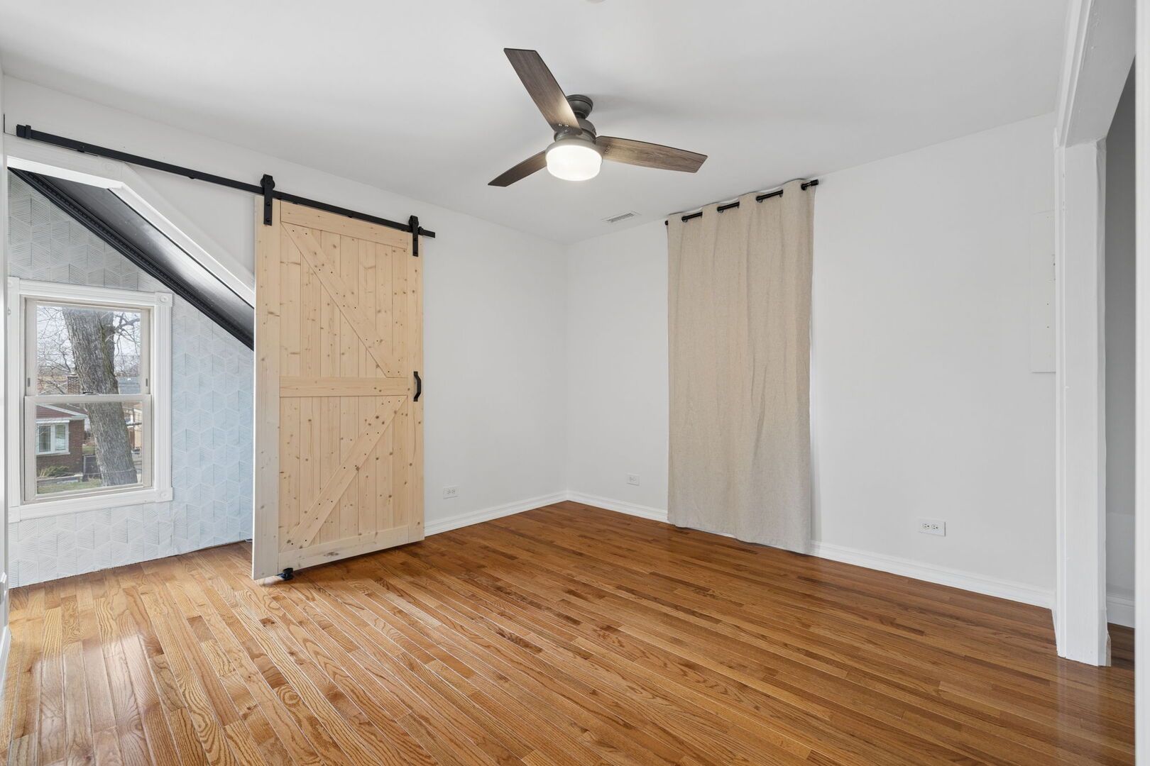 10547 South Troy Street Chicago IL 60655