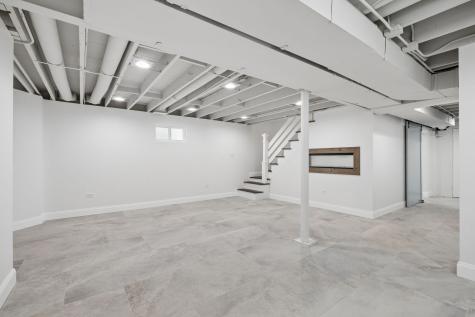 10547 South Troy Street Chicago IL 60655