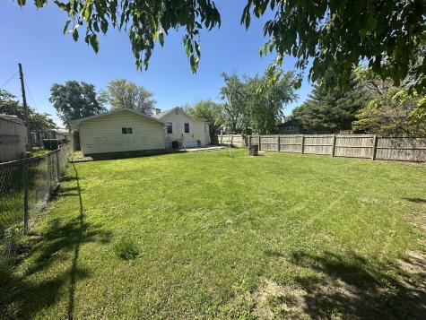 102 East Grove Street Streator IL 61364