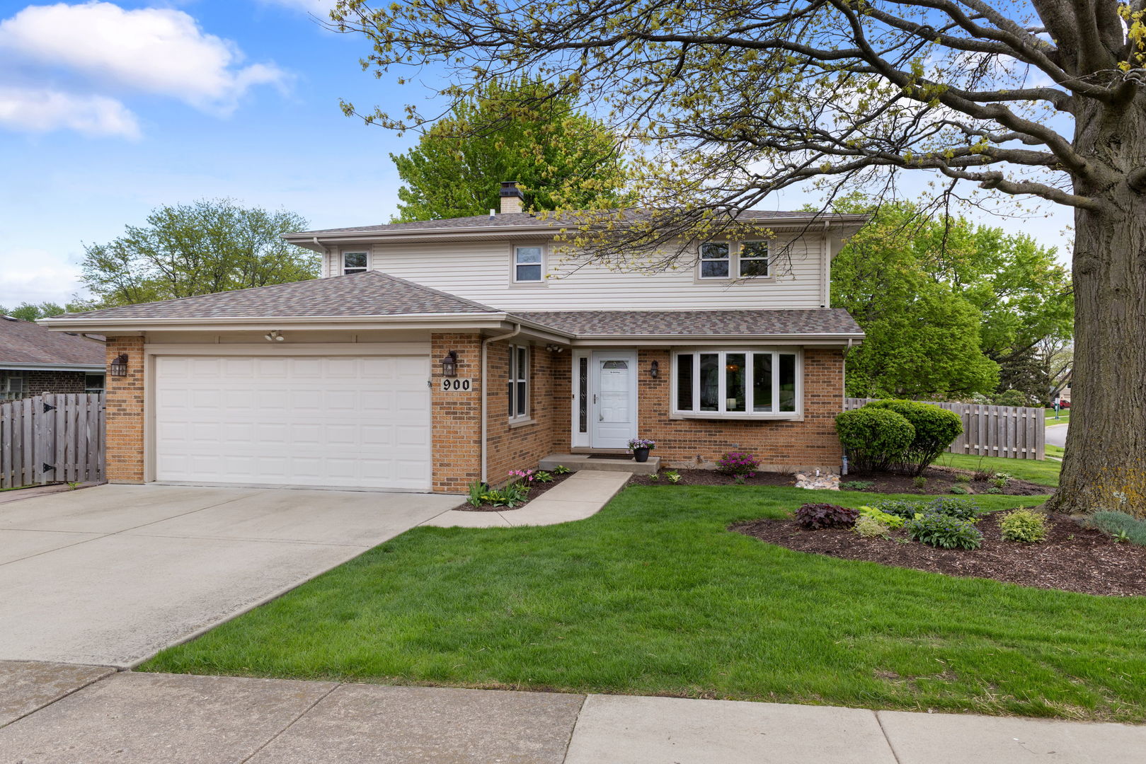 900 Dearborn Circle Carol Stream IL 60188