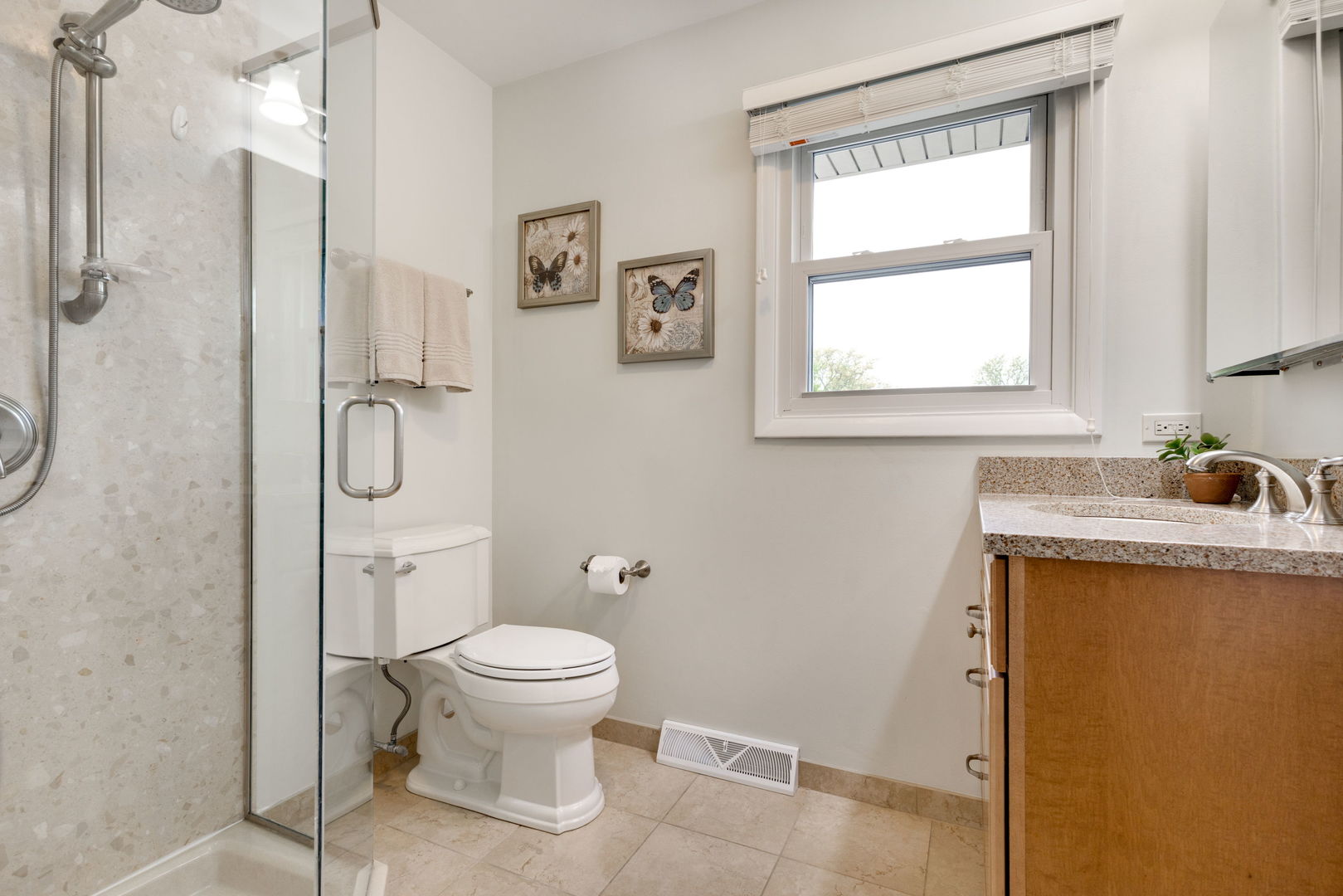 900 Dearborn Circle Carol Stream IL 60188