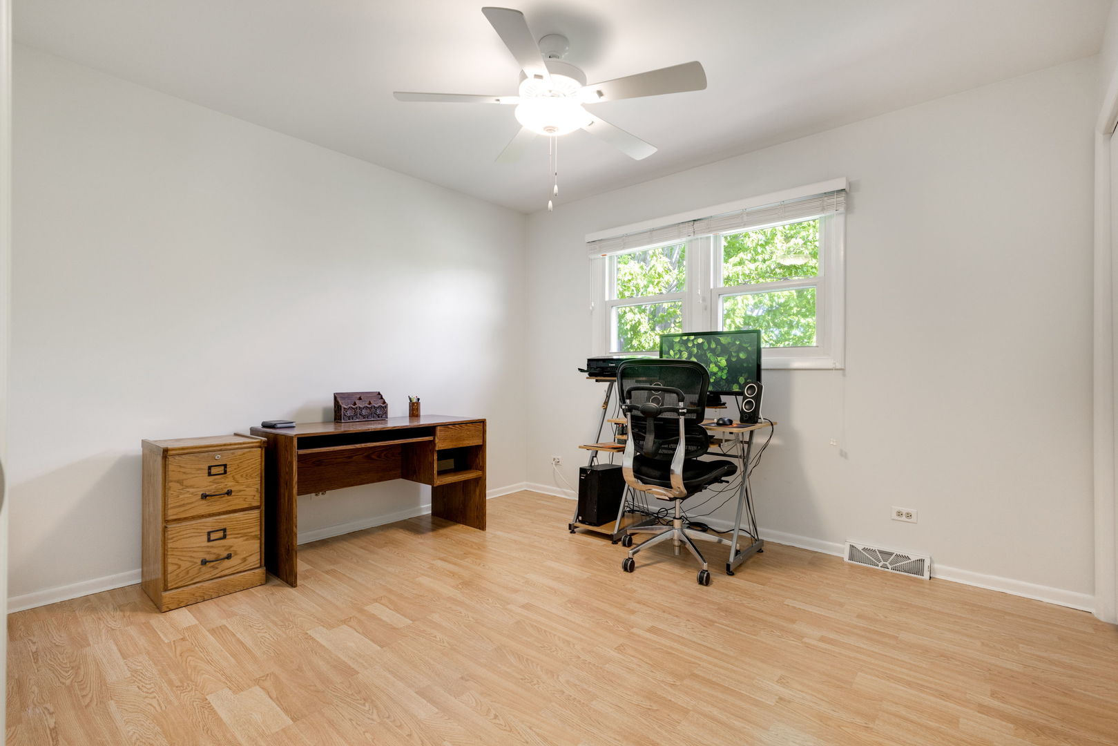 900 Dearborn Circle Carol Stream IL 60188