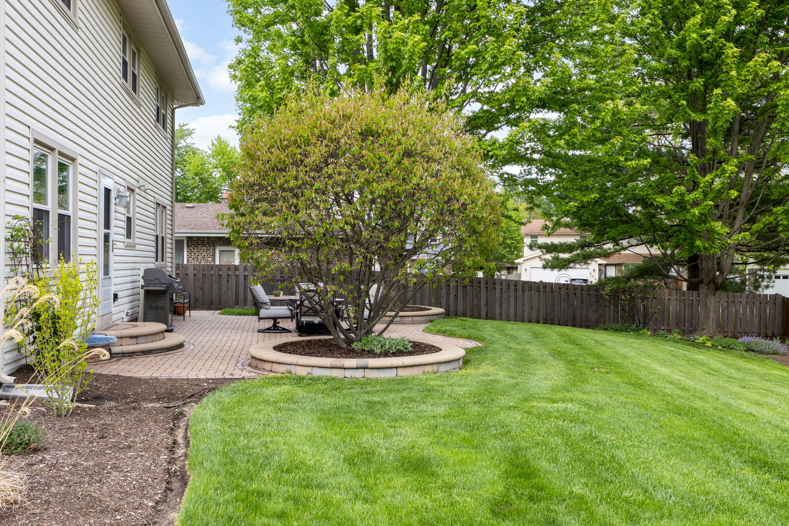 900 Dearborn Circle Carol Stream IL 60188