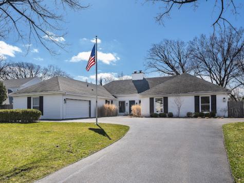1225 West Deerpath Road Lake Forest IL 60045