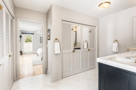 1225 West Deerpath Road Lake Forest IL 60045