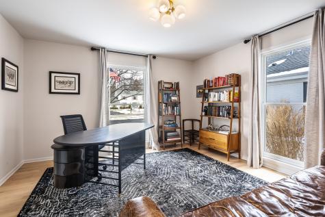 1225 West Deerpath Road Lake Forest IL 60045
