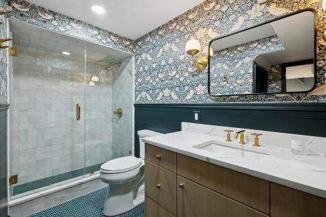 1225 West Deerpath Road Lake Forest IL 60045