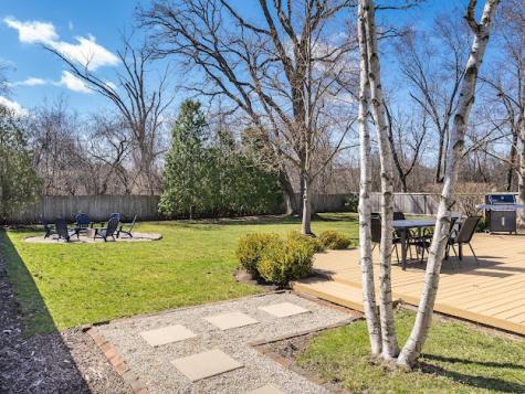 1225 West Deerpath Road Lake Forest IL 60045