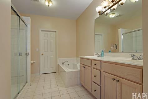 1419 White Oak Lane Woodstock IL 60098