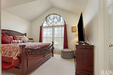 1419 White Oak Lane Woodstock IL 60098