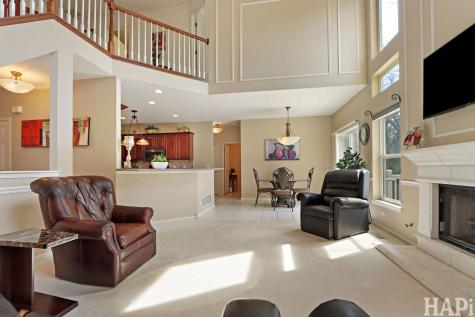 1419 White Oak Lane Woodstock IL 60098