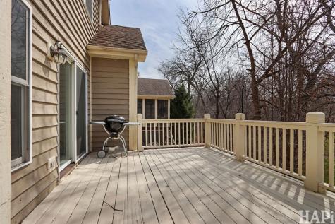 1419 White Oak Lane Woodstock IL 60098