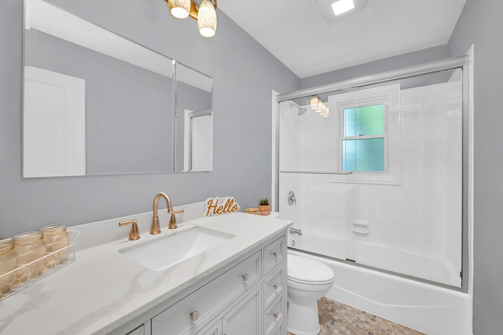 512 North Westlawn Avenue Aurora IL 60506