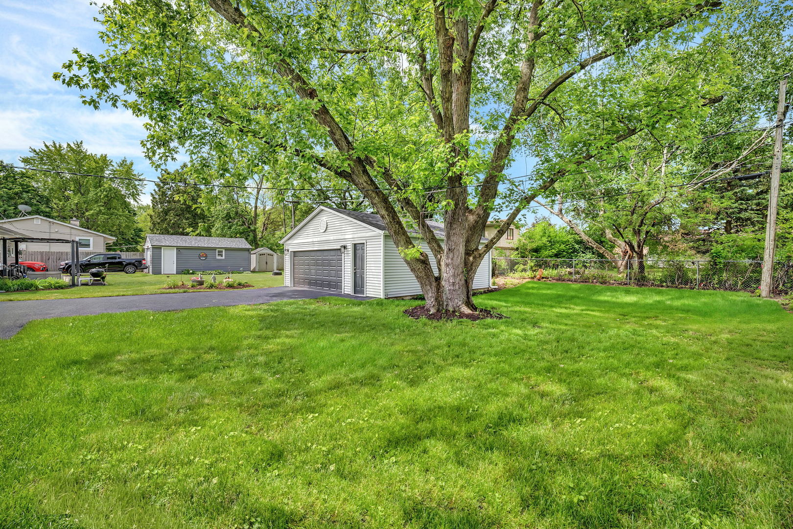 512 North Westlawn Avenue Aurora IL 60506