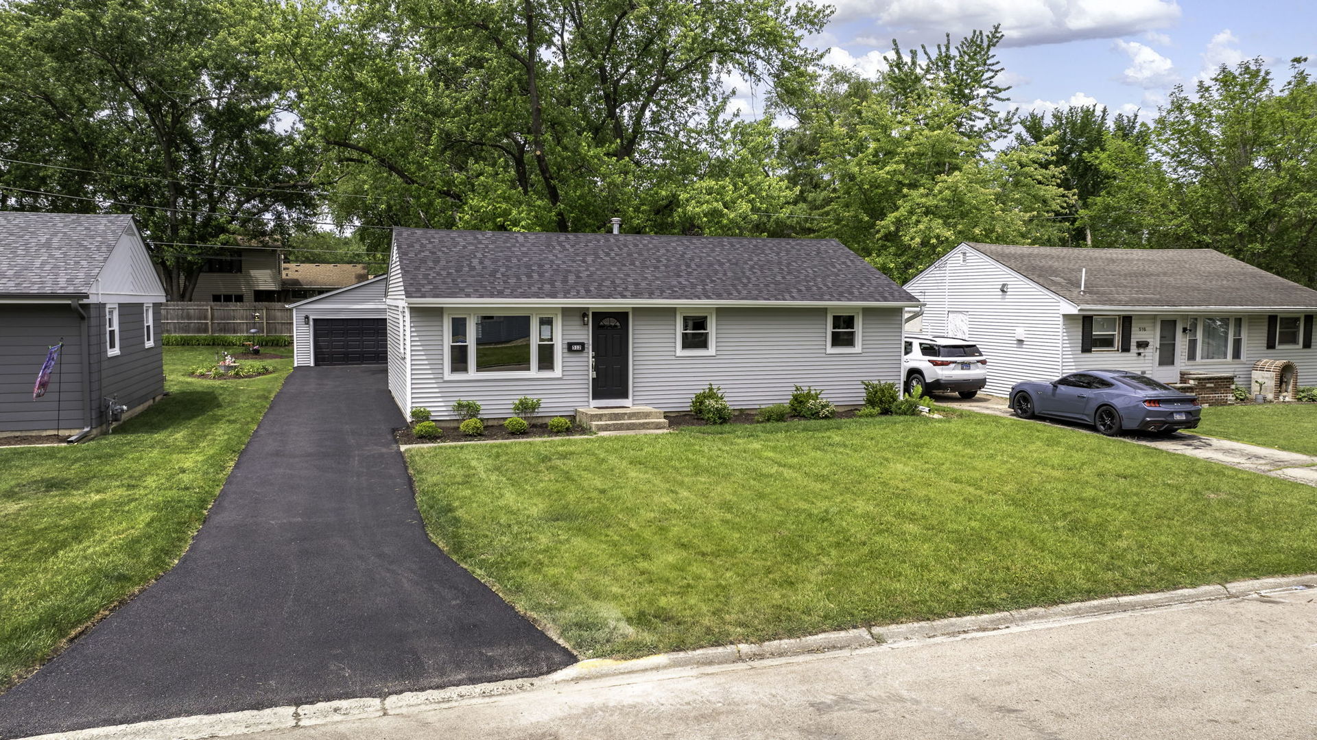 512 North Westlawn Avenue Aurora IL 60506