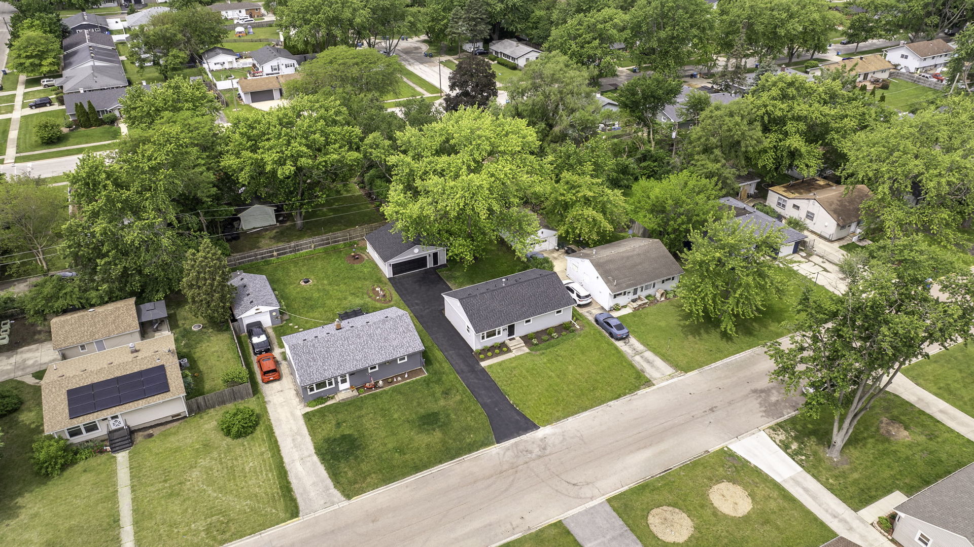512 North Westlawn Avenue Aurora IL 60506