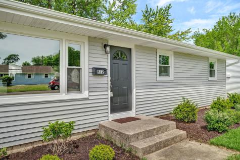 512 North Westlawn Avenue Aurora IL 60506