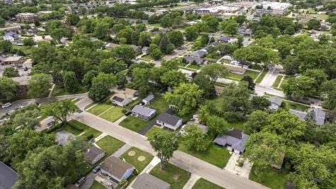 512 North Westlawn Avenue Aurora IL 60506