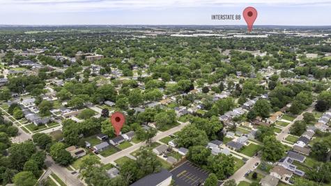 512 North Westlawn Avenue Aurora IL 60506