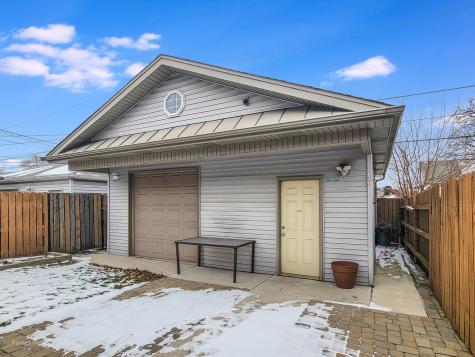 7714 Lavergne Avenue Burbank IL 60459