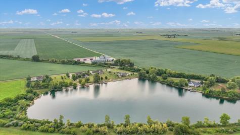 50 Moss Lake Drive Farmer City IL 61842